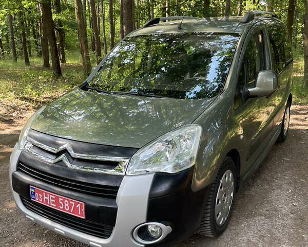 Зеленый Ситроен Берлинго, объемом двигателя 1.6 л и пробегом 230 тыс. км за 9700 $, фото 18 на Automoto.ua