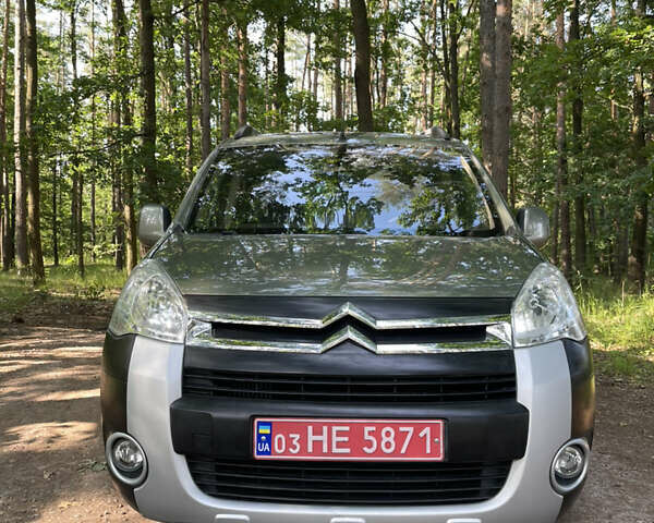 Зеленый Ситроен Берлинго, объемом двигателя 1.6 л и пробегом 230 тыс. км за 9700 $, фото 17 на Automoto.ua