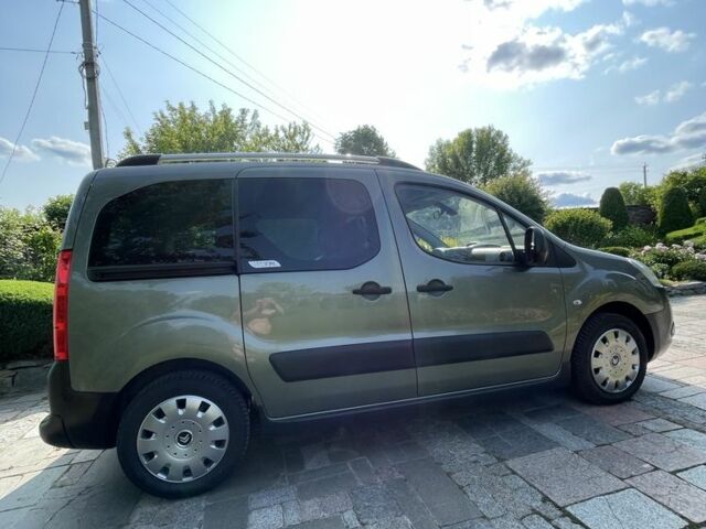 Зеленый Ситроен Берлинго, объемом двигателя 1.6 л и пробегом 230 тыс. км за 9300 $, фото 13 на Automoto.ua