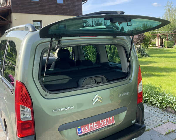 Зеленый Ситроен Берлинго, объемом двигателя 1.6 л и пробегом 230 тыс. км за 9700 $, фото 49 на Automoto.ua