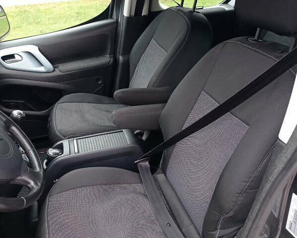 Зеленый Ситроен Берлинго, объемом двигателя 1.6 л и пробегом 240 тыс. км за 10500 $, фото 11 на Automoto.ua