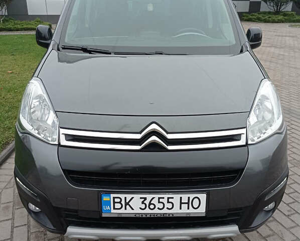 Зеленый Ситроен Берлинго, объемом двигателя 1.6 л и пробегом 240 тыс. км за 10500 $, фото 14 на Automoto.ua