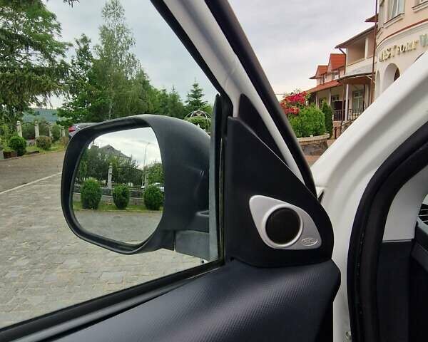 Белый Ситроен С-Кроссер, объемом двигателя 2.2 л и пробегом 190 тыс. км за 8400 $, фото 20 на Automoto.ua