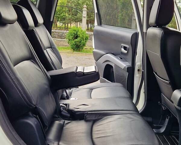 Ситроен С-Кроссер 2008 в Золочев на Automoto.ua Белый Ситроен С-Кроссер, объемом двигателя 2.2 л и пробегом 190 тыс. км за 8800 $, фото 29 на Automoto.ua