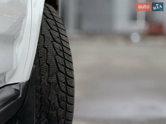 Білий Сітроен С-Кроссер, об'ємом двигуна 2.4 л та пробігом 330 тис. км за 7800 $, фото 7 на Automoto.ua