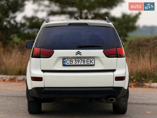 Белый Ситроен С-Кроссер, объемом двигателя 2.36 л и пробегом 370 тыс. км за 8150 $, фото 7 на Automoto.ua
