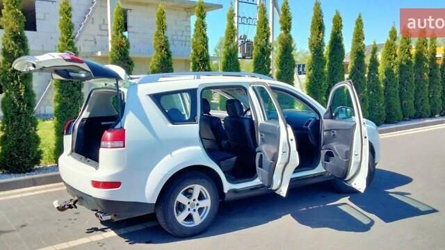 Білий Сітроен С-Кроссер, об'ємом двигуна 2.2 л та пробігом 221 тис. км за 11850 $, фото 31 на Automoto.ua