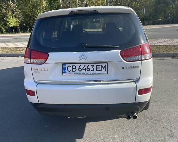 Белый Ситроен С-Кроссер, объемом двигателя 2.2 л и пробегом 218 тыс. км за 10900 $, фото 5 на Automoto.ua