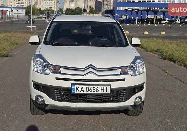 Білий Сітроен С-Кроссер, об'ємом двигуна 2.18 л та пробігом 244 тис. км за 9400 $, фото 10 на Automoto.ua