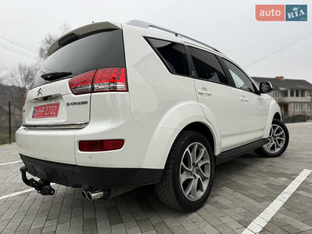 Белый Ситроен С-Кроссер, объемом двигателя 2.2 л и пробегом 209 тыс. км за 11000 $, фото 5 на Automoto.ua