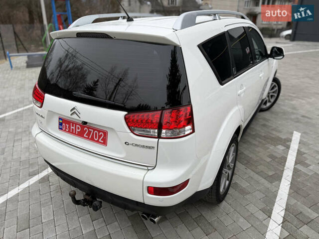 Белый Ситроен С-Кроссер, объемом двигателя 2.2 л и пробегом 209 тыс. км за 11000 $, фото 4 на Automoto.ua