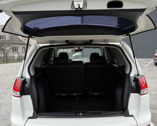 Белый Ситроен С-Кроссер, объемом двигателя 2.2 л и пробегом 209 тыс. км за 11000 $, фото 43 на Automoto.ua