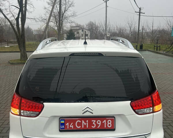 Білий Сітроен С-Кроссер, об'ємом двигуна 2.2 л та пробігом 232 тис. км за 9990 $, фото 12 на Automoto.ua