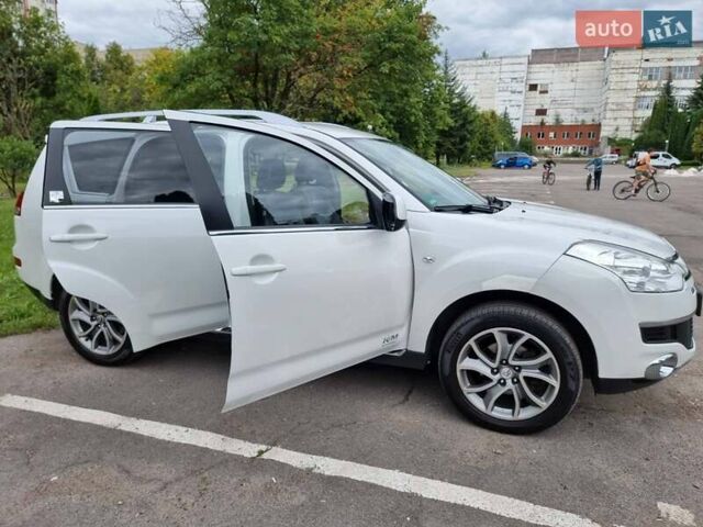 Білий Сітроен С-Кроссер, об'ємом двигуна 2.18 л та пробігом 253 тис. км за 10500 $, фото 7 на Automoto.ua