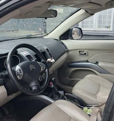 Черный Ситроен С-Кроссер, объемом двигателя 2.2 л и пробегом 247 тыс. км за 5500 $, фото 3 на Automoto.ua