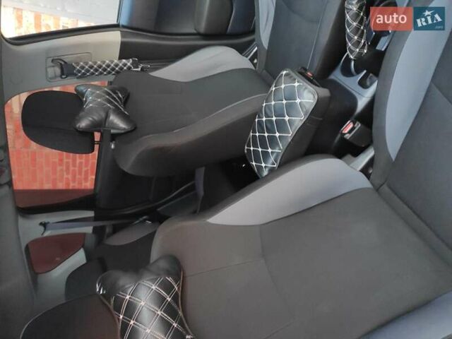 Чорний Сітроен С-Кроссер, об'ємом двигуна 2.2 л та пробігом 274 тис. км за 9300 $, фото 12 на Automoto.ua