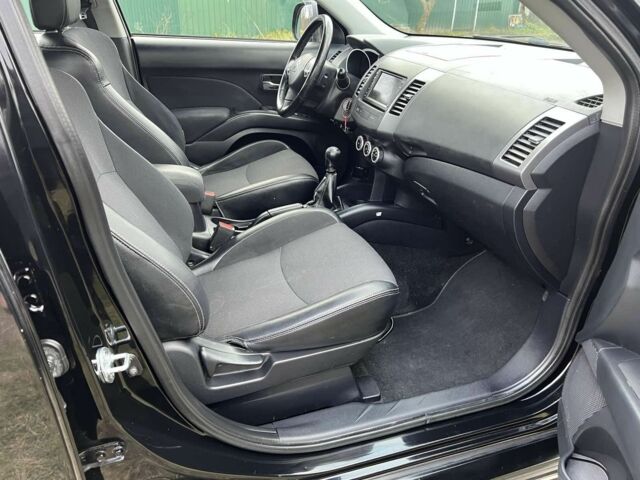 Чорний Сітроен С-Кроссер, об'ємом двигуна 2.2 л та пробігом 207 тис. км за 5299 $, фото 19 на Automoto.ua