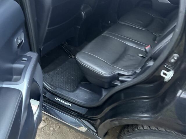 Чорний Сітроен С-Кроссер, об'ємом двигуна 2.2 л та пробігом 242 тис. км за 5479 $, фото 2 на Automoto.ua