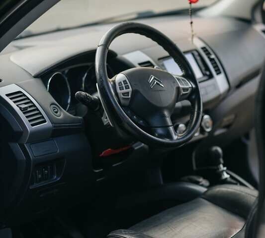 Чорний Сітроен С-Кроссер, об'ємом двигуна 2.18 л та пробігом 258 тис. км за 11000 $, фото 2 на Automoto.ua