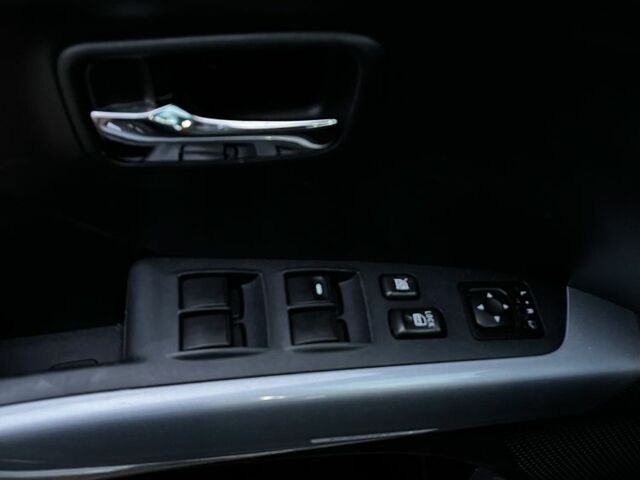 Черный Ситроен С-Кроссер, объемом двигателя 2.2 л и пробегом 218 тыс. км за 9300 $, фото 9 на Automoto.ua