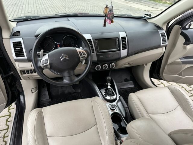 Черный Ситроен С-Кроссер, объемом двигателя 2.2 л и пробегом 217 тыс. км за 9999 $, фото 20 на Automoto.ua