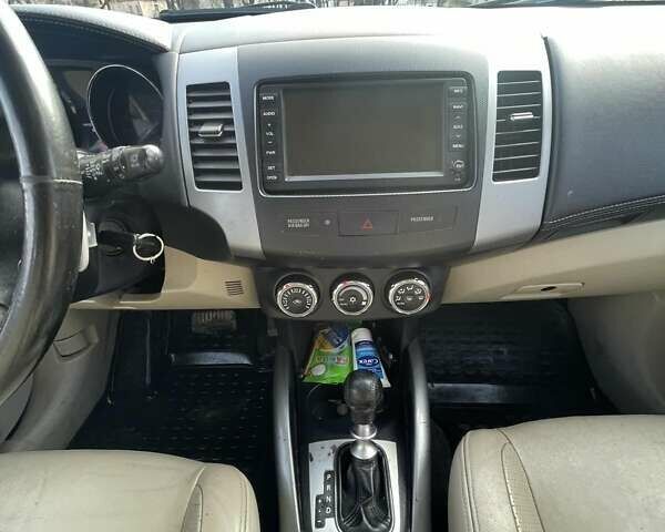 Чорний Сітроен С-Кроссер, об'ємом двигуна 2.18 л та пробігом 215 тис. км за 9600 $, фото 8 на Automoto.ua