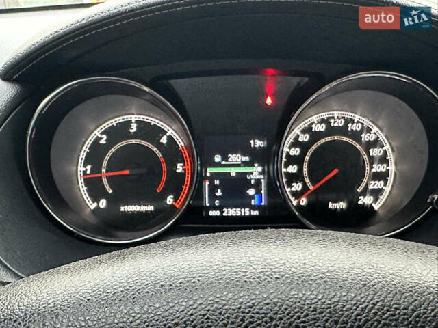Черный Ситроен С-Кроссер, объемом двигателя 2.2 л и пробегом 236 тыс. км за 9990 $, фото 11 на Automoto.ua