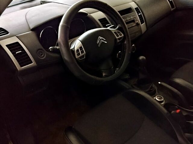 Чорний Сітроен С-Кроссер, об'ємом двигуна 2.4 л та пробігом 104 тис. км за 9000 $, фото 4 на Automoto.ua