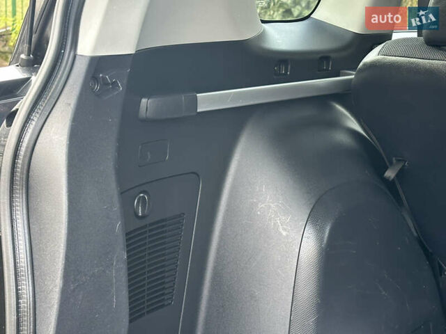 Черный Ситроен С-Кроссер, объемом двигателя 2.2 л и пробегом 236 тыс. км за 9900 $, фото 34 на Automoto.ua