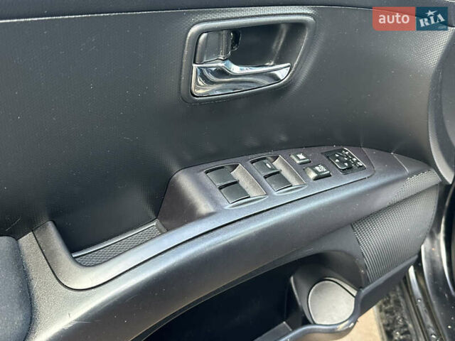 Черный Ситроен С-Кроссер, объемом двигателя 2.2 л и пробегом 236 тыс. км за 9900 $, фото 16 на Automoto.ua