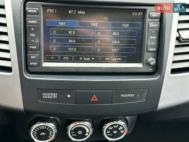 Черный Ситроен С-Кроссер, объемом двигателя 2.2 л и пробегом 231 тыс. км за 9699 $, фото 41 на Automoto.ua