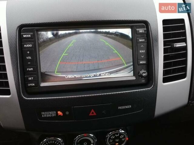 Чорний Сітроен С-Кроссер, об'ємом двигуна 2.2 л та пробігом 246 тис. км за 11899 $, фото 37 на Automoto.ua