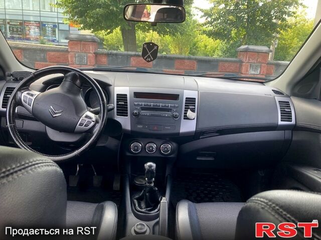 Чорний Сітроен С-Кроссер, об'ємом двигуна 2.2 л та пробігом 193 тис. км за 11900 $, фото 4 на Automoto.ua