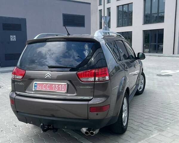 Коричневый Ситроен С-Кроссер, объемом двигателя 2.2 л и пробегом 270 тыс. км за 9750 $, фото 9 на Automoto.ua