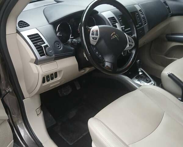 Сітроен С-Кроссер 2012 у Яремче на Automoto.ua Коричневий Сітроен С-Кроссер, об'ємом двигуна 2.2 л та пробігом 197 тис. км за 12200 $, фото 5 на Automoto.ua