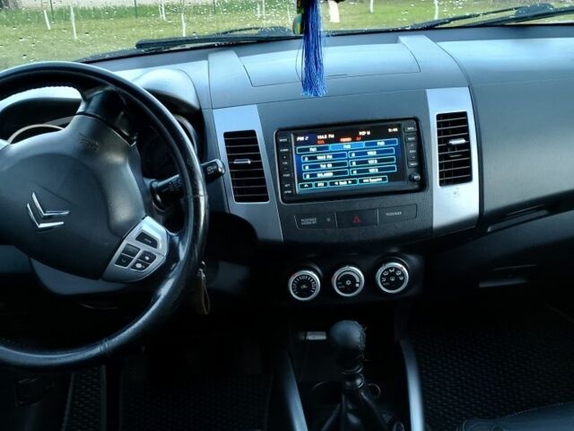 Сітроен С-Кроссер 2008 у Кременце на Automoto.ua Сірий Сітроен С-Кроссер, об'ємом двигуна 2.2 л та пробігом 288 тис. км за 8800 $, фото 5 на Automoto.ua