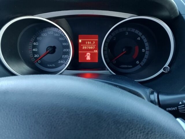 Сітроен С-Кроссер 2008 у Кременце на Automoto.ua Сірий Сітроен С-Кроссер, об'ємом двигуна 2.2 л та пробігом 288 тис. км за 8800 $, фото 13 на Automoto.ua