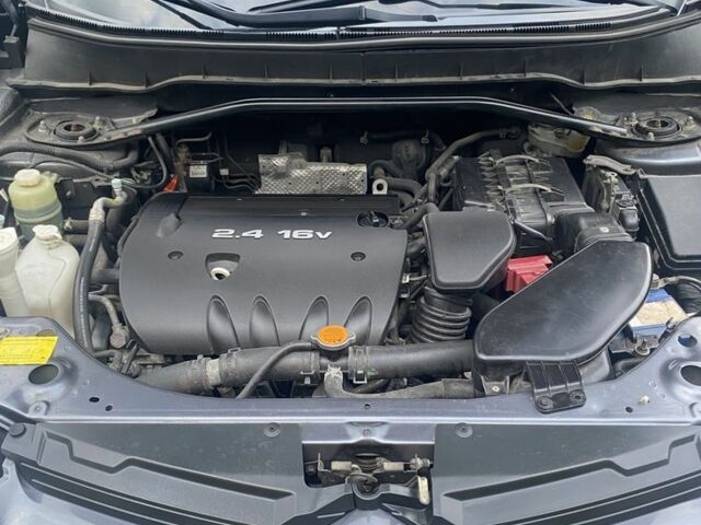 Серый Ситроен С-Кроссер, объемом двигателя 2.4 л и пробегом 248 тыс. км за 9500 $, фото 16 на Automoto.ua