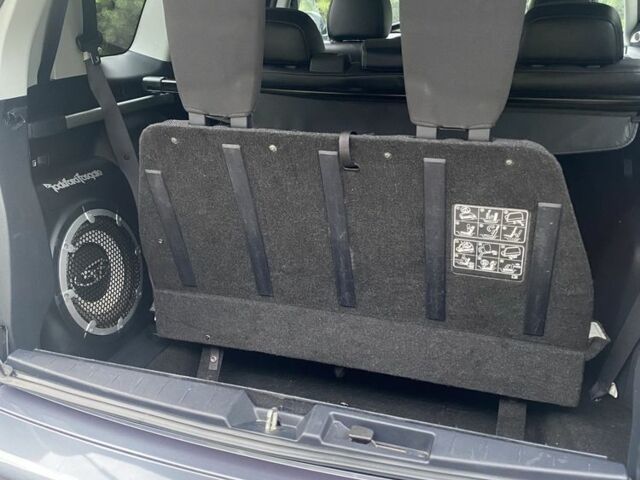 Серый Ситроен С-Кроссер, объемом двигателя 2.4 л и пробегом 248 тыс. км за 9500 $, фото 15 на Automoto.ua