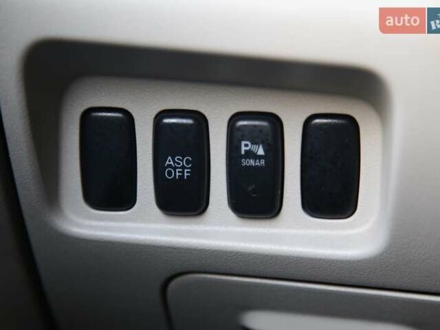 Серый Ситроен С-Кроссер, объемом двигателя 2.18 л и пробегом 270 тыс. км за 7200 $, фото 21 на Automoto.ua