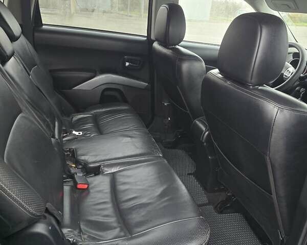 Сірий Сітроен С-Кроссер, об'ємом двигуна 2.18 л та пробігом 340 тис. км за 8000 $, фото 11 на Automoto.ua