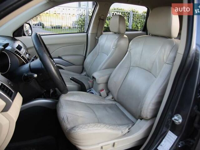 Серый Ситроен С-Кроссер, объемом двигателя 2.18 л и пробегом 270 тыс. км за 7200 $, фото 6 на Automoto.ua