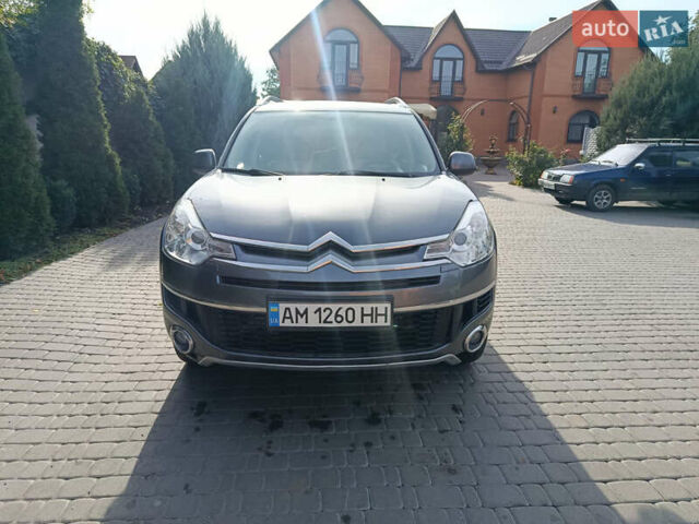 Серый Ситроен С-Кроссер, объемом двигателя 2.18 л и пробегом 217 тыс. км за 7500 $, фото 2 на Automoto.ua