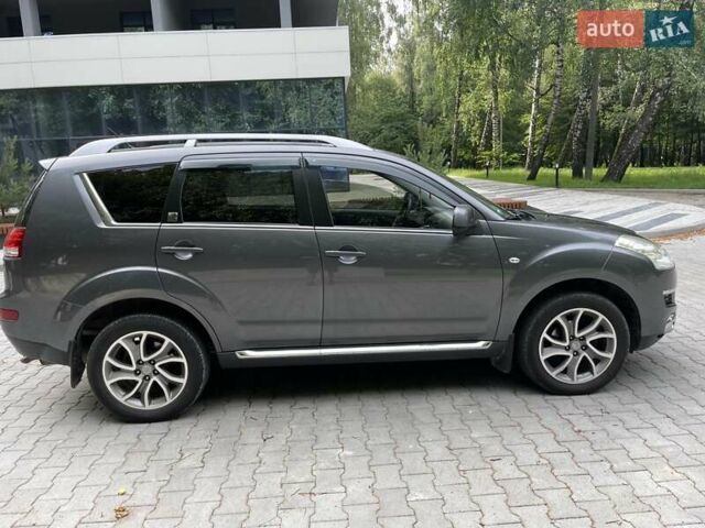 Серый Ситроен С-Кроссер, объемом двигателя 2.2 л и пробегом 297 тыс. км за 8150 $, фото 4 на Automoto.ua