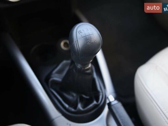 Серый Ситроен С-Кроссер, объемом двигателя 2.18 л и пробегом 270 тыс. км за 7200 $, фото 17 на Automoto.ua