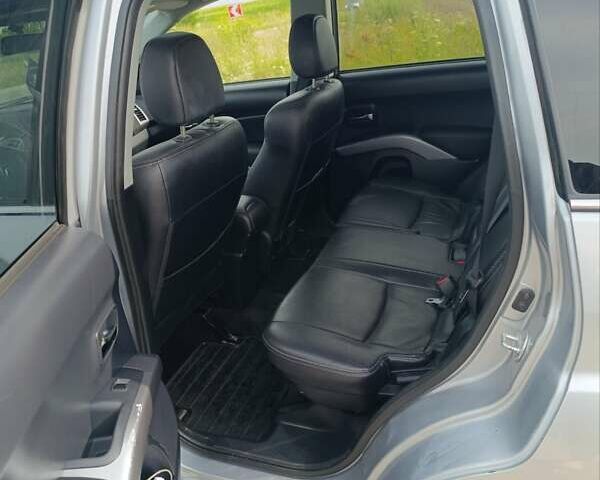 Серый Ситроен С-Кроссер, объемом двигателя 2.18 л и пробегом 206 тыс. км за 8300 $, фото 8 на Automoto.ua