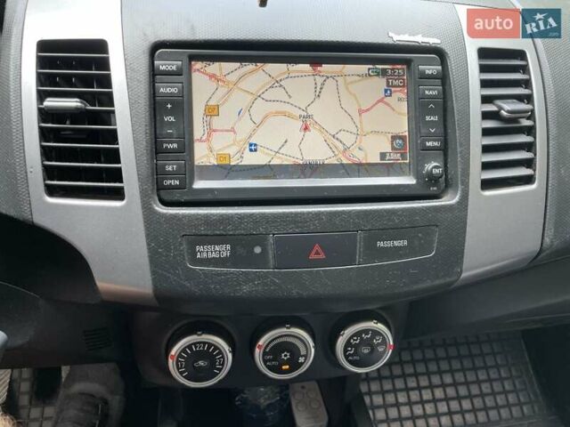 Серый Ситроен С-Кроссер, объемом двигателя 2.2 л и пробегом 297 тыс. км за 8150 $, фото 14 на Automoto.ua