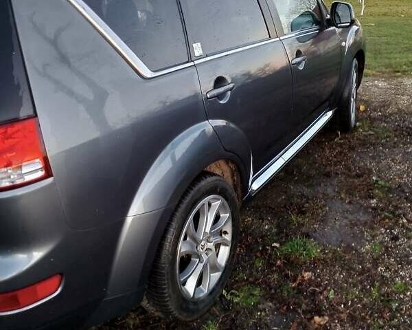 Серый Ситроен С-Кроссер, объемом двигателя 2.2 л и пробегом 288 тыс. км за 8800 $, фото 2 на Automoto.ua