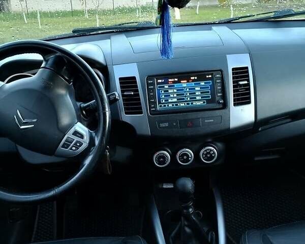 Серый Ситроен С-Кроссер, объемом двигателя 2.2 л и пробегом 288 тыс. км за 8800 $, фото 4 на Automoto.ua