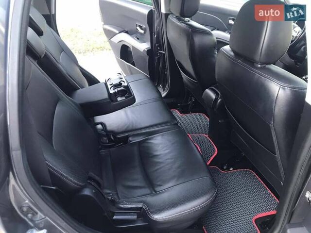Сірий Сітроен С-Кроссер, об'ємом двигуна 2.2 л та пробігом 272 тис. км за 10300 $, фото 48 на Automoto.ua